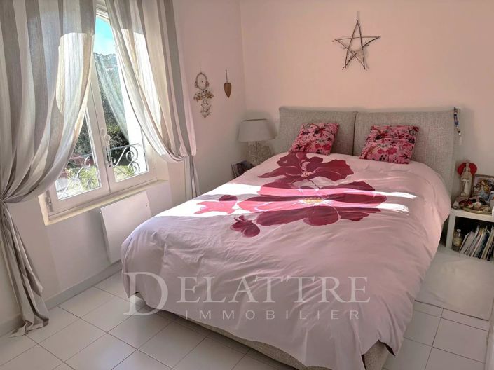 Image No.15-4 Bed House for sale