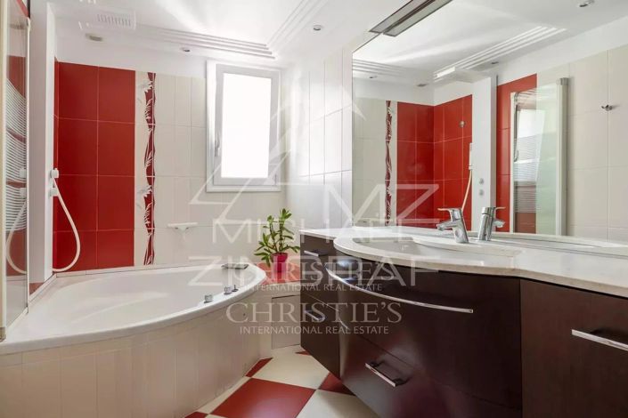 Image No.12-Maison de 4 chambres à vendre à Peymeinade