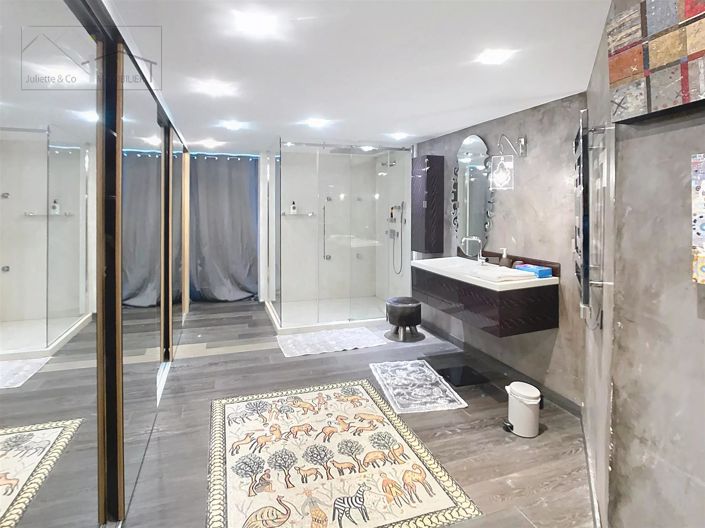 Image No.7-House for sale