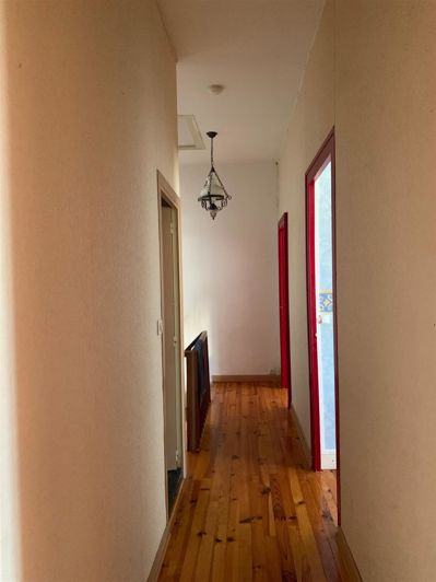 Image No.7-5 Bed House for sale