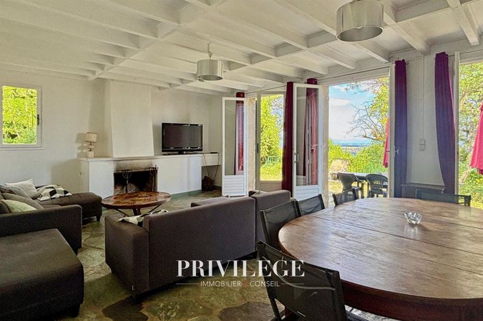 Image No.14-6 Bed House for sale