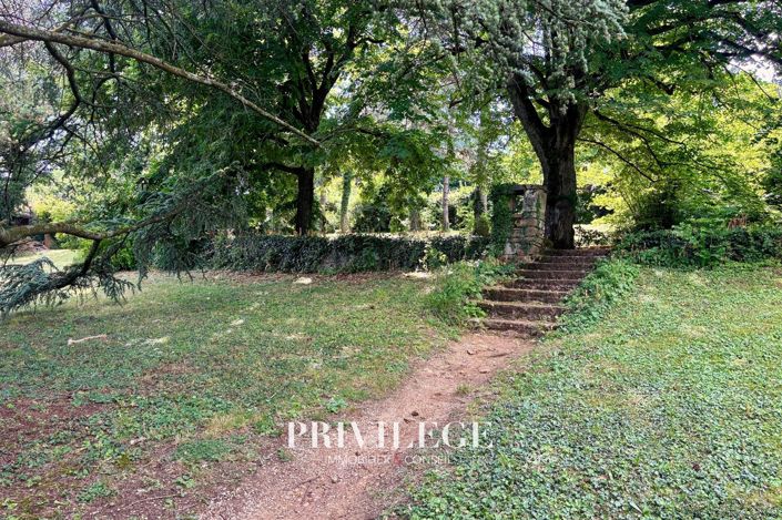 Image No.20-6 Bed House for sale