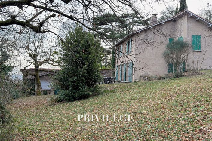 Image No.38-6 Bed House for sale