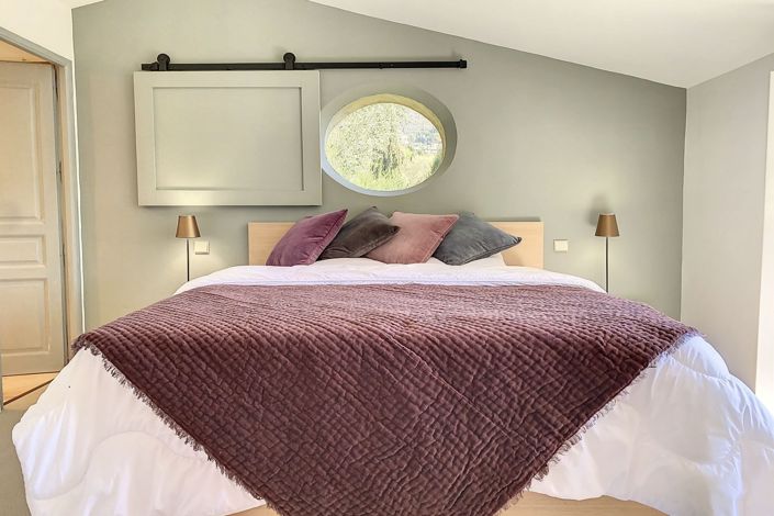 Image No.17-5 Bed House for sale