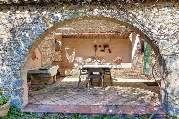 Image No.4-5 Bed House for sale