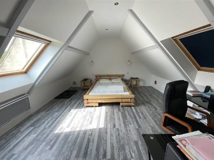 Image No.4-6 Bed House for sale