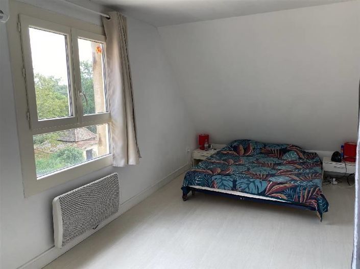 Image No.9-6 Bed House for sale