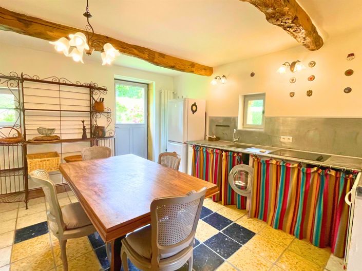 Image No.13-6 Bed House for sale