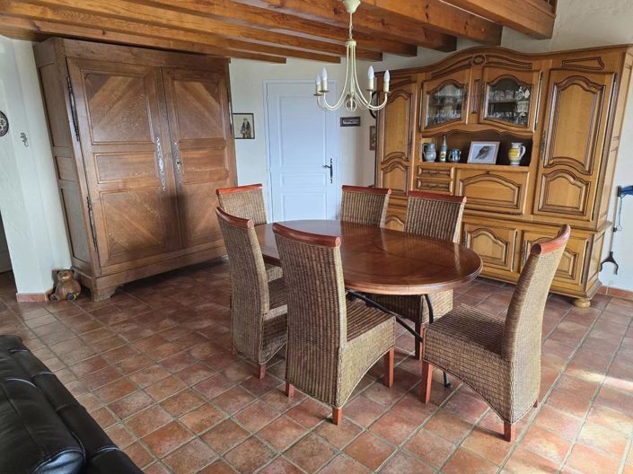 Image No.5-4 Bed House for sale