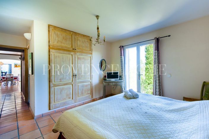 Image No.17-1 Bed Property for sale