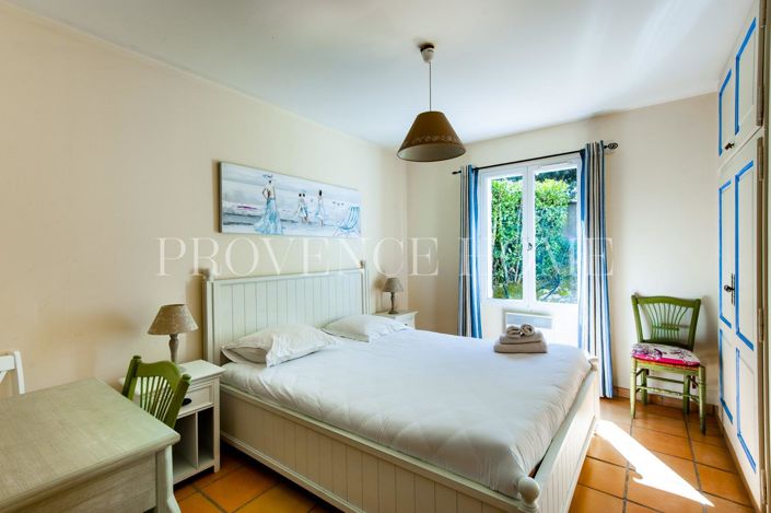 Image No.18-1 Bed Property for sale