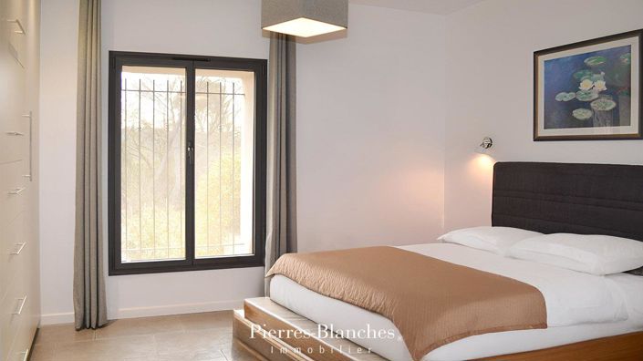 Image No.6-7 Bed House for sale