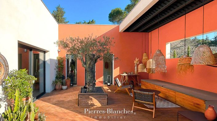 Image No.4-3 Bed House for sale