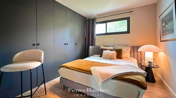 Image No.5-3 Bed House for sale