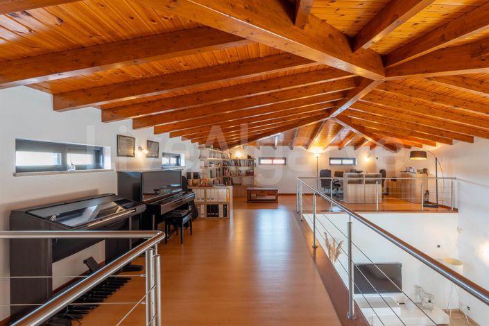 Image No.18-3 Bed House for sale