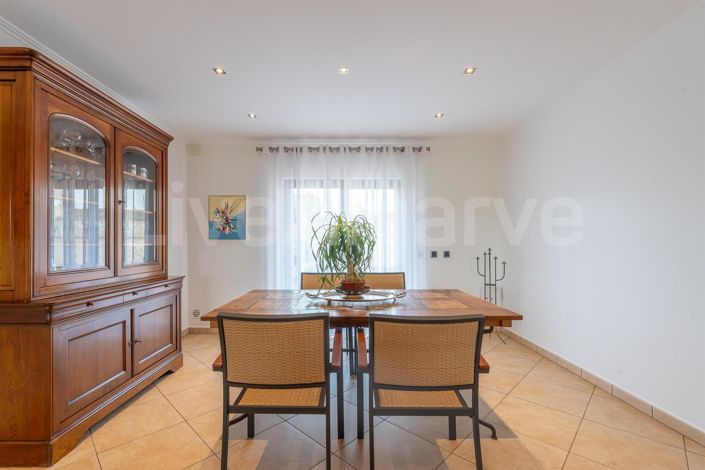 Image No.7-3 Bed House for sale