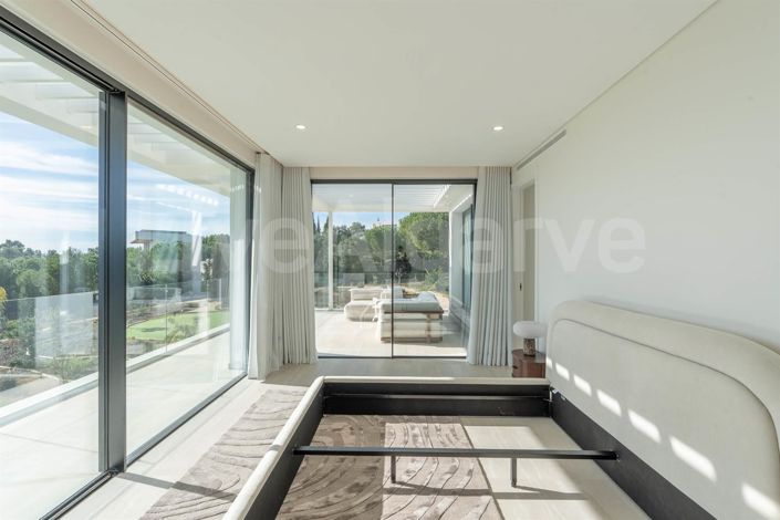 Image No.22-4 Bed House for sale