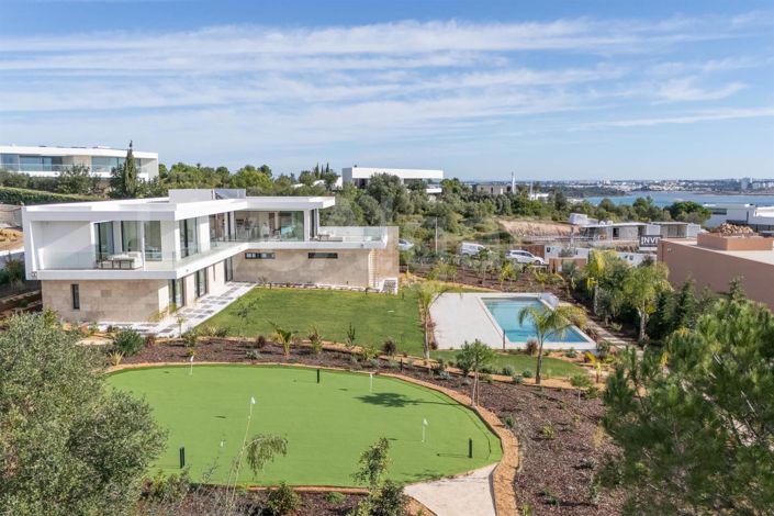 Image No.48-4 Bed House for sale