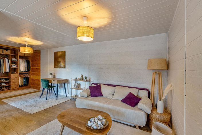 Image No.14-3 Bed House for sale