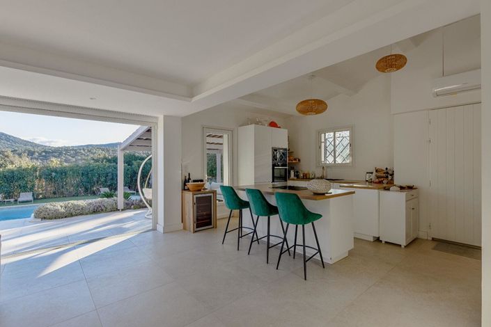 Image No.7-3 Bed House for sale