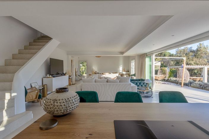 Image No.9-3 Bed House for sale