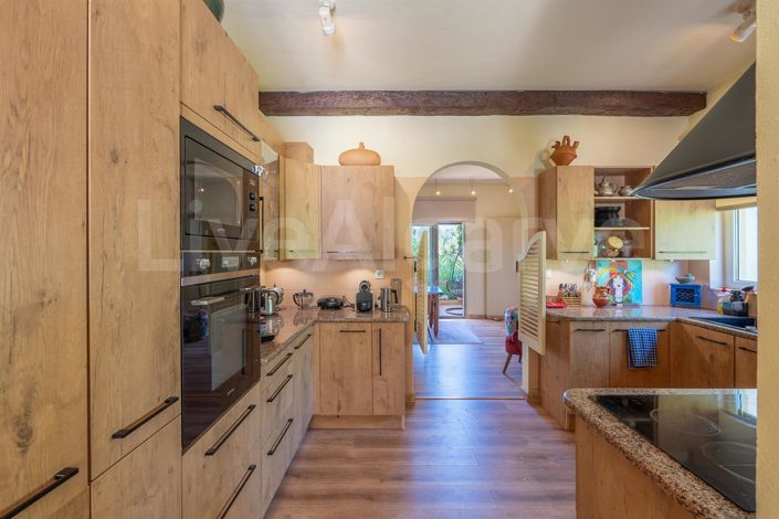 Image No.11-4 Bed House for sale