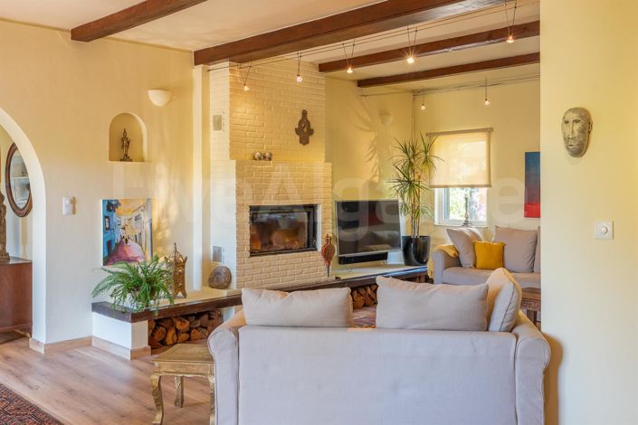 Image No.5-4 Bed House for sale