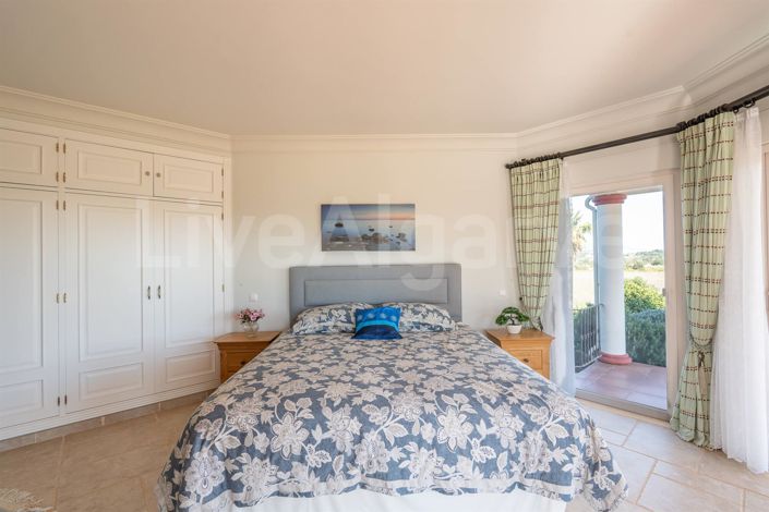 Image No.34-3 Bed House for sale