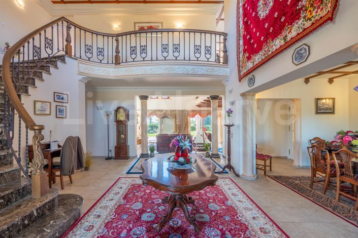 Image No.5-3 Bed House for sale