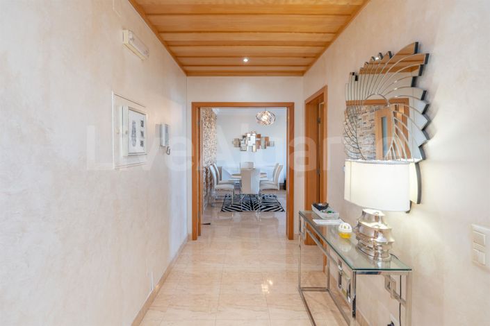 Image No.10-3 Bed Apartment for sale