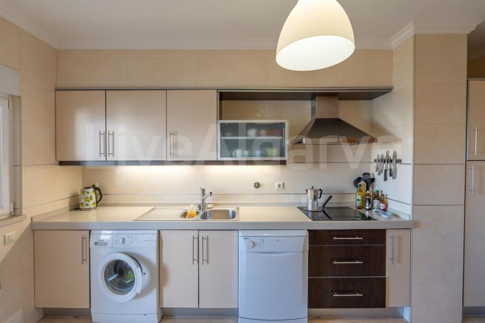 Image No.18-3 Bed Apartment for sale