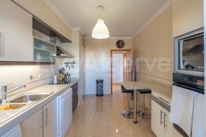 Image No.19-3 Bed Apartment for sale