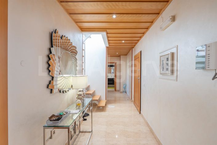 Image No.20-3 Bed Apartment for sale