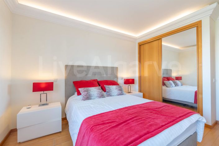 Image No.24-3 Bed Apartment for sale