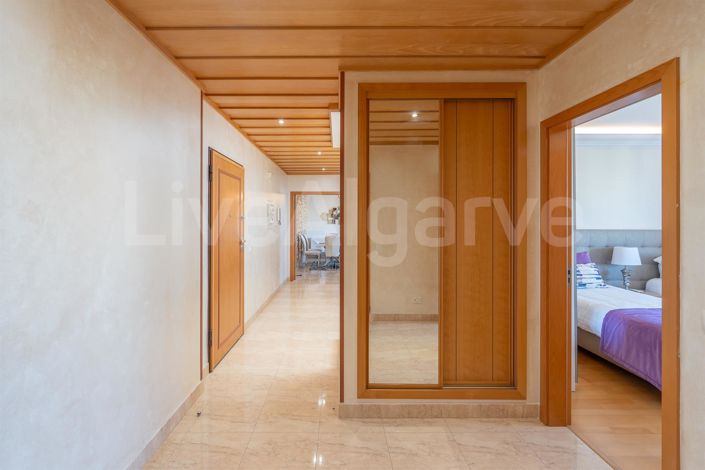 Image No.26-3 Bed Apartment for sale