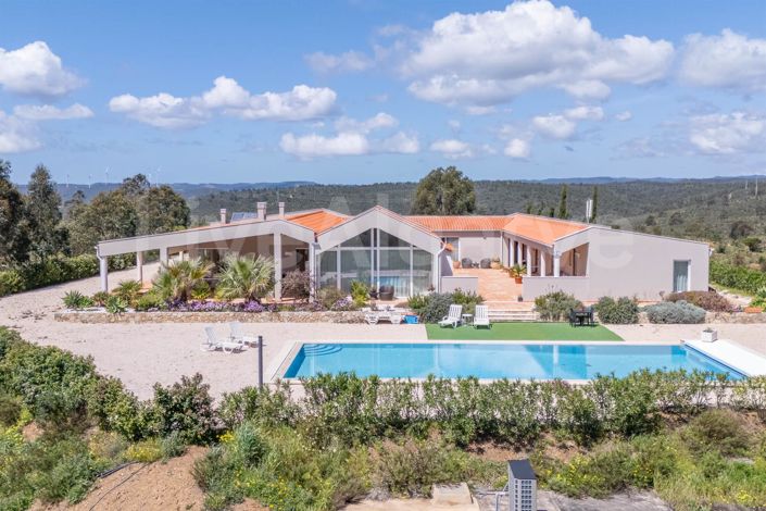 Image No.13-5 Bed House for sale