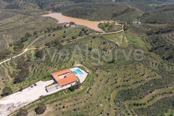 Image No.2-5 Bed House for sale