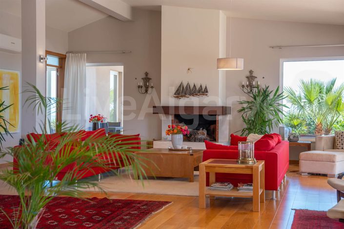 Image No.22-5 Bed House for sale