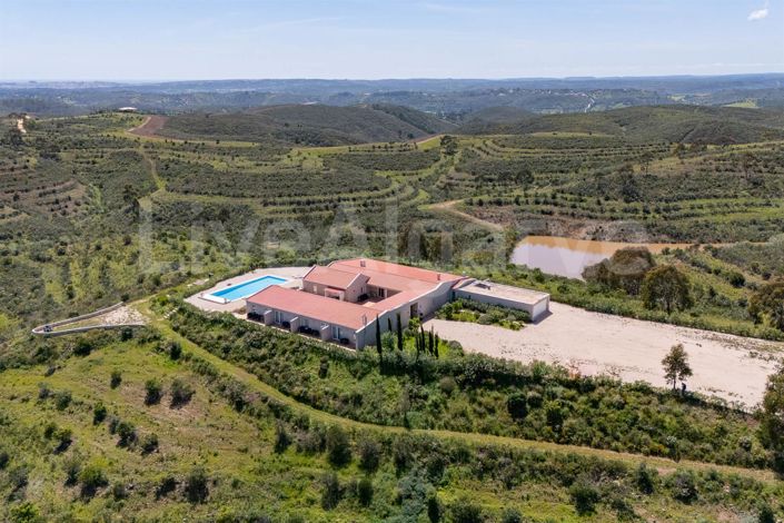 Image No.33-5 Bed House for sale