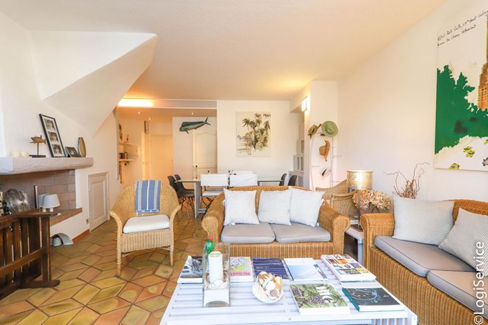 Image No.3-3 Bed House for sale