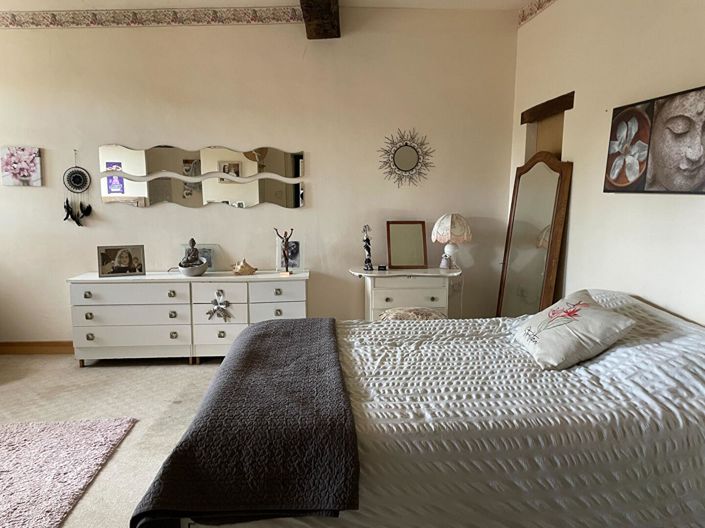 Image No.8-3 Bed House for sale