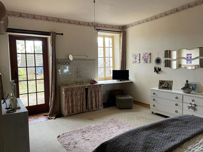 Image No.9-3 Bed House for sale