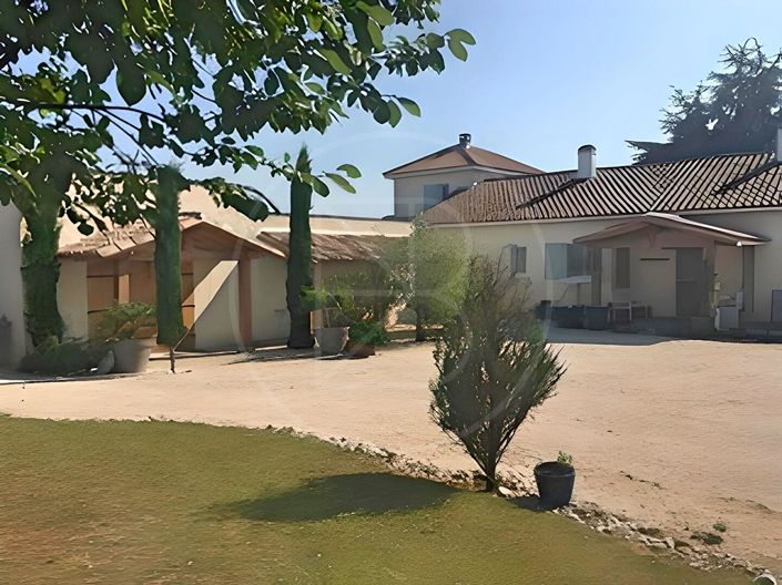 Image No.2-3 Bed House for sale