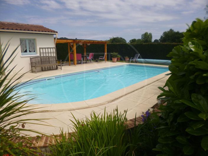 Image No.3-3 Bed House for sale