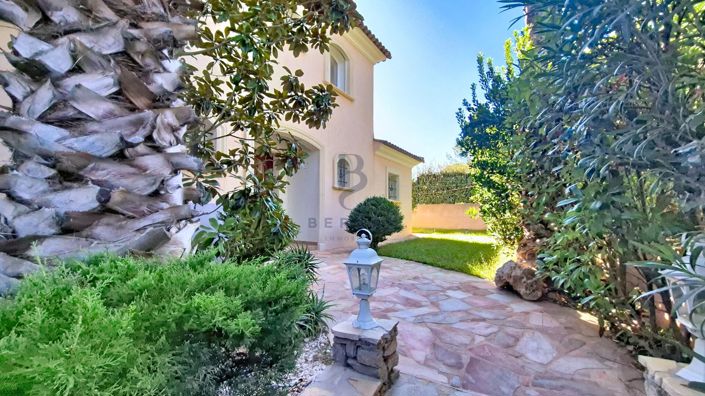 Image No.7-5 Bed House for sale