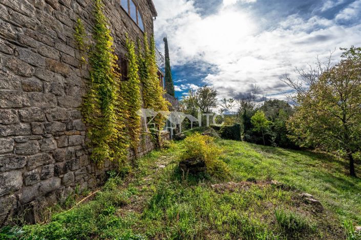 Image No.18-6 Bed House for sale