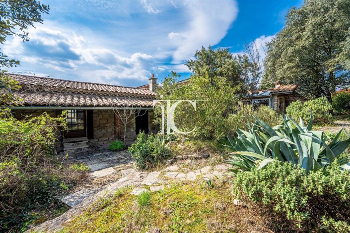 Image No.25-6 Bed House for sale