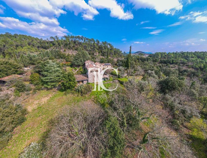 Image No.31-6 Bed House for sale