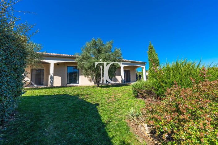 Image No.17-3 Bed House for sale