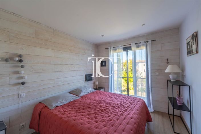 Image No.9-3 Bed House for sale